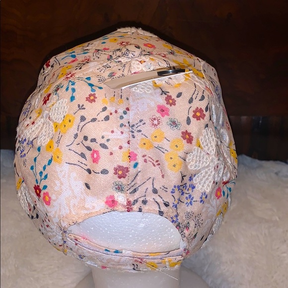 FLOWER POWER CAP - Picture 4 of 4